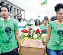 “Queremos a los jóvenes negros vivos” sostiene Jurema Werneck.