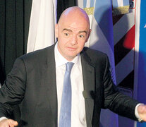 Gianni Infantino hace denodados esfuerzos en renovar la imagen de la FIFA tras el terremoto de 2015. (Fuente: DyN) (Fuente: DyN) (Fuente: DyN)