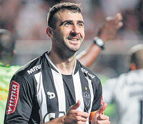 Lucas Pratto con la camiseta del Mineiro, el club que lo transfirió al San Pablo, actual dueño de su pase. (Fuente: AFP) (Fuente: AFP) (Fuente: AFP)