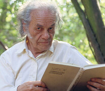 Nicanor Parra, uno de los más grandes poetas chilenos, ganador del Premio Cervantes.