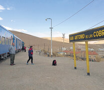 Salta y su clásico Tren a las Nubes invitan al turismo joven en busca de aventura.