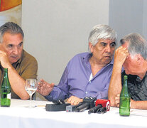 Juan Carlos Schmid, Hugo Moyano y Luis Barrionuevo, reunidos ayer en la sede de los gastronómicos en la costa atlántica. (Fuente: Télam) (Fuente: Télam) (Fuente: Télam)