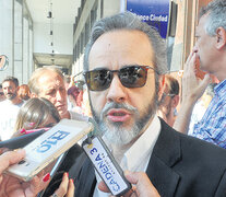 “No quieren cláusula gatillo, porque la inflación va a ser mayor al aumento salarial”, advirtió López.