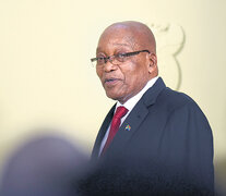 Zuma, de 75 años, comunicó su decisión en un discurso televisado.