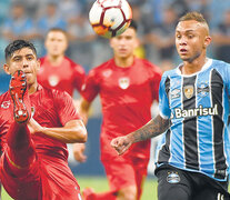 El Rojo arrancó mal pero terminó cumpliendo un buen papel en Porto Alegre, más allá del resultado.