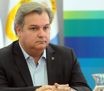El ministro de Gobierno, Pablo Farías, defendió el 16 por ciento de aumento.