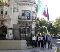 Los postulantes a legisladores por el extranjero en el Consulado Italiano de Rosario.