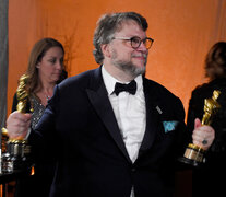 Guillermo del Toro ganó el premio a Mejor Director por &amp;quot;La forma del agua&amp;quot;, que también fue elegida Mejor Película. (Fuente: AFP) (Fuente: AFP) (Fuente: AFP)