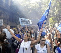 &amp;quot;Si gobierno profundiza el ajuste, continuarán la lucha&amp;quot;, señalaron los manifestantes.