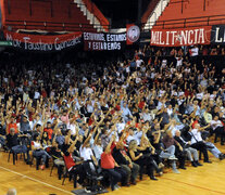 Los socios debatirán el futuro del club en el gimnasio cubierto