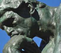 El pensador, la famosa escultura de Auguste Rodin.