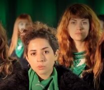 Artistas del colectivo Músicas Argentinas Activas grabaron un video en respaldo a la legalización del aborto.