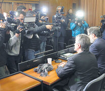 Amado Boudou y José María Núñez Carmona antes de escuchar el veredicto del Tribunal Oral 4.