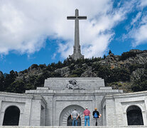 La tumba del dictador Franco se encuentra junto al altar de la basílica del Valle de los Caídos.