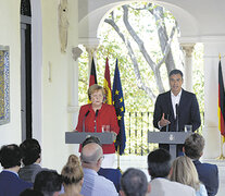 Conferencia de prensa de Merkel y Sánchez en el Palacio de los Guzmanes, Cádiz. (Fuente: AFP) (Fuente: AFP) (Fuente: AFP)