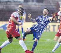 Argentinos no pudo resolver el planteo defensivo de Godoy Cruz.