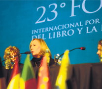 Sylvia Iparraguirre, una de las escritoras que participaron en el Foro.