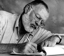 A Hemingway le gustaba alardear de haber “liberado” el Hotel Ritz parisino de los alemanes.