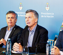 Macri brindó una conferencia de prensa junto al gobernador Alfredo Cornejo y el ministro del Interior, Rogelio Frigerio.