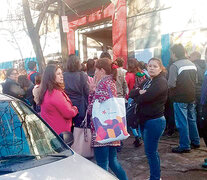 Los padres de la Técnica 2 de Moreno se reunieron de urgencia cuando se anunció la reapertura de la escuela.