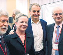 De izq. a der: Celso Amorim, Gleisi Hoffmann, José Luis Rodríguez Zapatero y Jorge Taiana.