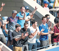 Los amigos de Del Potro en el palco que ocupan en el Arthur Ashe. (Fuente: EFE) (Fuente: EFE) (Fuente: EFE)