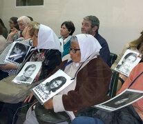 Familiares y organizaciones de derechos humanos estuvieron presentes en la primera audiencia del juicio. (Fuente: Gentileza Valeria Silva) (Fuente: Gentileza Valeria Silva) (Fuente: Gentileza Valeria Silva)