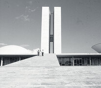 el congreso nacional del arquitecto Oscar Niemeyer en Brasilia