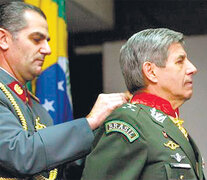 El general retirado Augusto Heleno Ribeiro irá a la cartera de Defensa.
