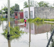 El conurbano sur muestra los efectos de la inundación, después de las intensas precipitaciones.