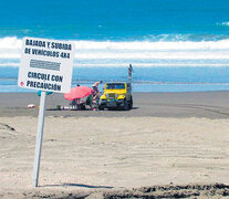 Un grupo de vecinos quiere que se prohíba la circulación de vehículos en la playa.