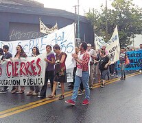 En las escuelas afectadas hubo ayer diversas movilizaciones y protestas espontáneas.