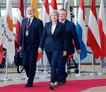 Theresa May llega a Bruselas para asistir a la cumbre de la Unión Europea. (Fuente: AFP) (Fuente: AFP) (Fuente: AFP)