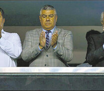 Angelici, Chiqui Tapia y D’Onofrio durante la presentación de la Superfinal.