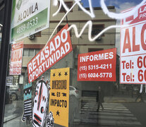 Comercios cerrados, una postal de época de la recesión. (Fuente: Lucía Grossman) (Fuente: Lucía Grossman) (Fuente: Lucía Grossman)