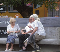 Los jubilados utilizan el dinero para pagar alquileres, abonar las boletas de luz y gas o adquirir medicamentos. (Fuente: Guadalupe Lombardo) (Fuente: Guadalupe Lombardo) (Fuente: Guadalupe Lombardo)