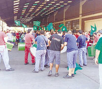 Los trabajadores de Deutz vienen sufriendo suspensiones y enfrentan el cierre de una de las dos plantas.