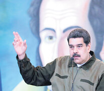 Maduro se burló del “golpe tuitero”. No hubo marchas ni apoyo de los militares.