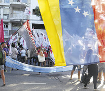 La manifestación ocurrió ayer por la tarde en la avenida Luis María Campos al 100. (Fuente: Guadalupe Lombardo) (Fuente: Guadalupe Lombardo) (Fuente: Guadalupe Lombardo)