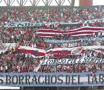 Los Borrachos del Tablón, la barra brava de River, en el Monumental, y las entradas secuestradas. (Fuente: Alejandro Leiva) (Fuente: Alejandro Leiva) (Fuente: Alejandro Leiva)