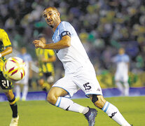 Licha López, capitán de Racing, marcó el segundo a los 53 minutos. (Fuente: Télam) (Fuente: Télam) (Fuente: Télam)