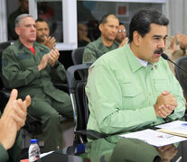 Maduro anunció el cierre de la frontera con Brasil rodeado por la plana mayor de las FF.AA., ayer, en Fuerte Tiuna, Caracas.