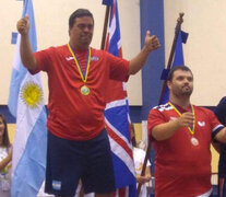 Juan Pablo Castet, campeón de tenis de mesa en Portugal.