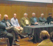 Los panelistas disertaron en la Universidad de Cambridge.