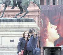 La bandera de Romeo y Julieta, según el cuadro de Francis Dicksee de 1884. (Fuente: Bernardino Avila) (Fuente: Bernardino Avila) (Fuente: Bernardino Avila)