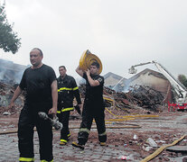 El depósito de Iron Mountain en cuyo incendio fallecieron diez personas. (Fuente: Leandro Teysseire) (Fuente: Leandro Teysseire) (Fuente: Leandro Teysseire)