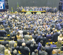 El Congreso brasileño ayer durante la jura de diputados en Brasilia. (Fuente: AFP) (Fuente: AFP) (Fuente: AFP)