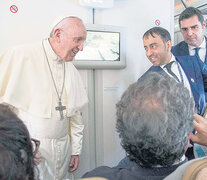 Rumbo a Roma, el Papa dijo a los periodistas que aún no leyó la carta de Maduro. (Fuente: AFP) (Fuente: AFP) (Fuente: AFP)