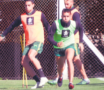 Defensa y Justicia, durante la práctica en Florencio Varela.