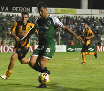 Sarmiento de Junín, único líder de la Primera B Nacional